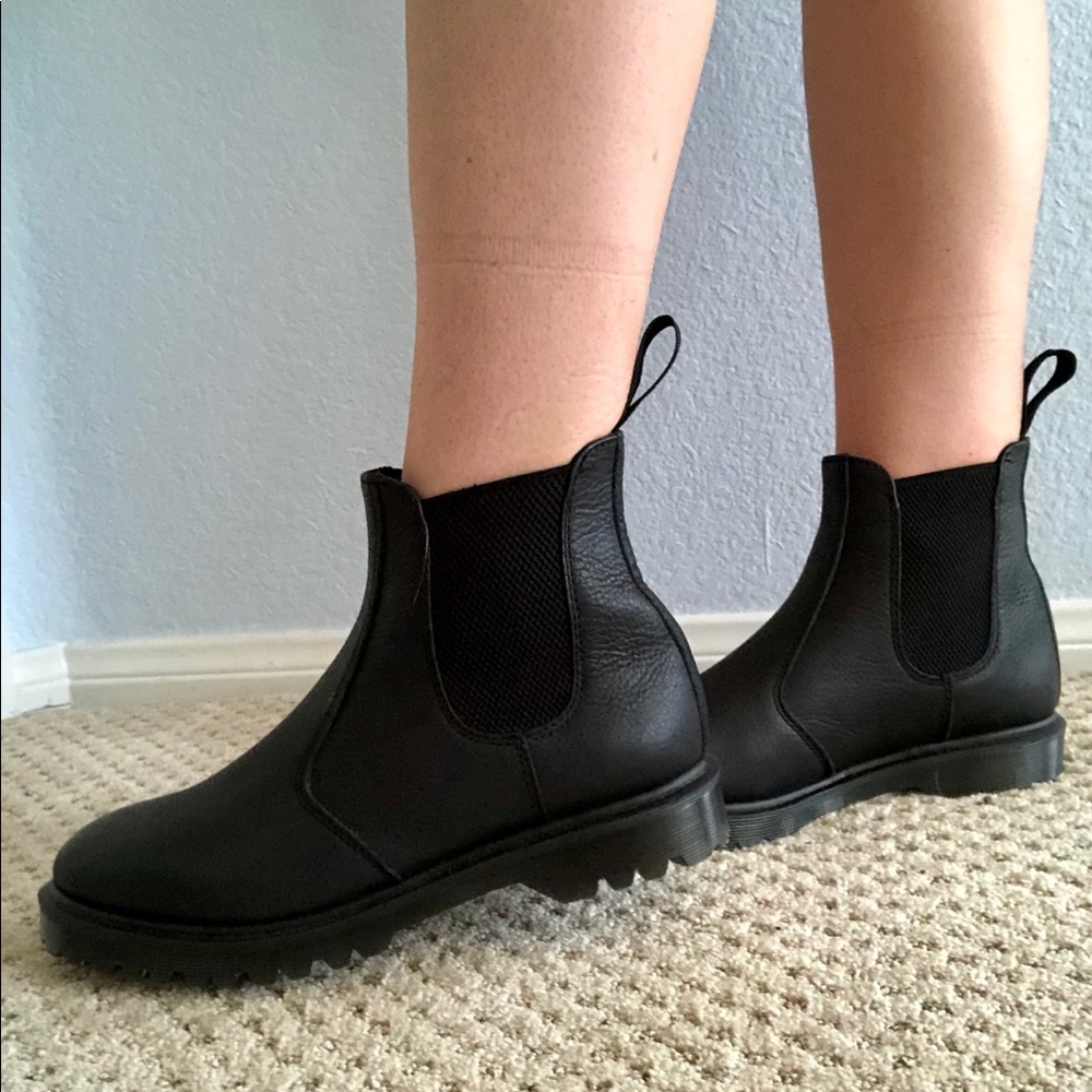 Doc Martens Boots (2976 INUCK) BLACK